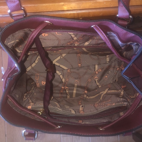 NWOT GORGEOUS burgundy handbag!!! - Picture 5 of 6